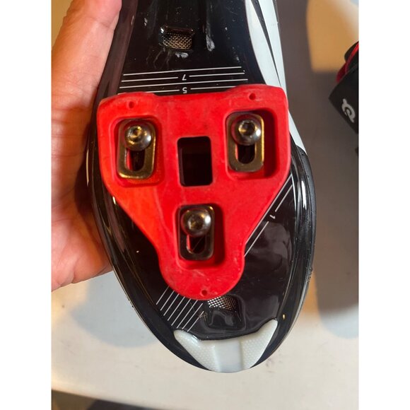 Peloton Cycling Black Shoes Two-Strap Fastening w/ Cleats Sz 39 (W8 M6) - Picture 11 of 11